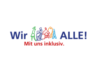Ein bunter Schriftzug zeigt  ein Logo mit den Worten "Wir ALLE!", wobei die Buchstaben "AL" durch verschiedene bunte, stilisierte Figuren ersetzt sind, darunter steht "Mit uns inklususiv."