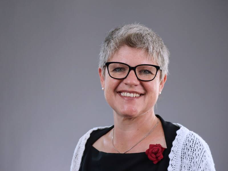Bernadette Zipfel